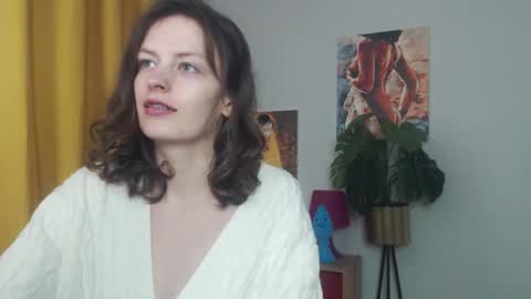 Snapshot of fancynadine chatting on October 13, 4:34 am Nadine online show from October 13, 4:34 am