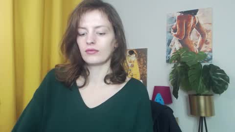 Snapshot of fancynadine chatting on October 29, 6:04 am Nadine online show from October 29, 6:04 am