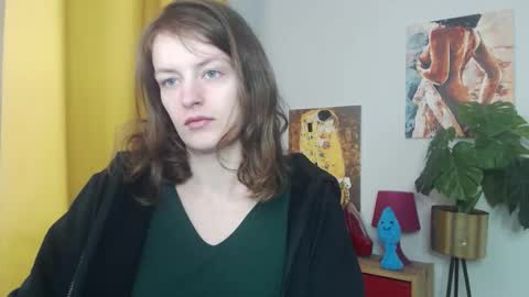 Snapshot of fancynadine chatting on November 5, 6:02 am Nadine online show from November 5, 6:02 am