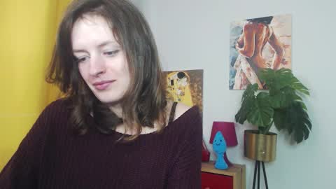 Snapshot of fancynadine chatting on November 12, 6:14 am Nadine online show from November 12, 6:14 am