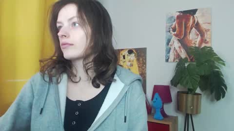 Snapshot of fancynadine chatting on November 16, 7:25 am Nadine online show from November 16, 7:25 am