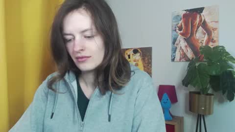 Snapshot of fancynadine chatting on November 17, 5:46 am Nadine online show from November 17, 5:46 am