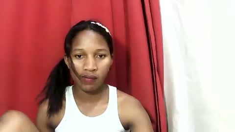 Snapshot of faniriah27 chatting on September 18, 9:28 pm faniriah27 online show from September 18, 9:28 pm