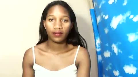 Snapshot of faniriah27 chatting on October 6, 6:44 am faniriah27 online show from October 6, 6:44 am