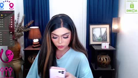 Snapshot of fantacyoflove chatting on December 5, 11:07 pm YASI online show from December 5, 11:07 pm