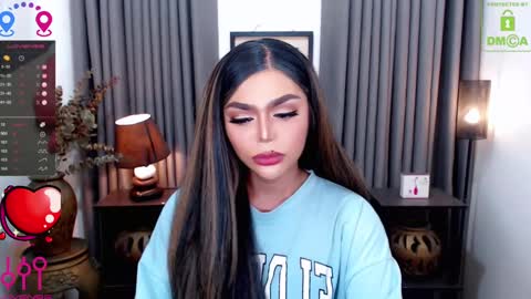 Snapshot of fantacyoflove chatting on January 21, 2:00 am YASI online show from January 21, 2:00 am