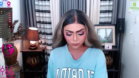 Snapshot of fantacyoflove chatting on January 17, 1:32 am YASI online show from January 17, 1:32 am