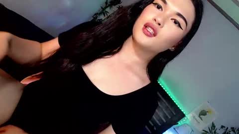 DANIELLA - DONT FORGET TO GIVE ME A THUMBSU UP online show from March 9, 12:20 pm