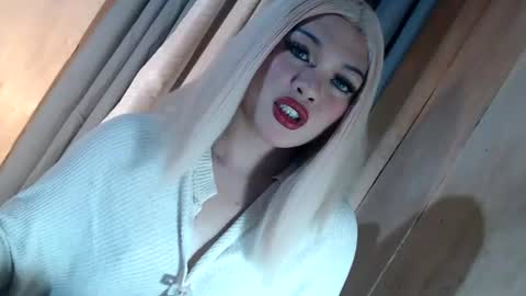 Snapshot of fantasticcock69_daniella chatting on July 4, 11:05 am DANIELLA - DONT FORGET TO GIVE ME A THUMBSU UP online show from July 4, 11:05 am