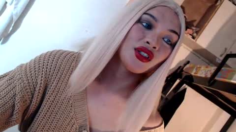 Snapshot of fantasticcock69_daniella chatting on July 22, 3:20 am DANIELLA - DONT FORGET TO GIVE ME A THUMBSU UP online show from July 22, 3:20 am