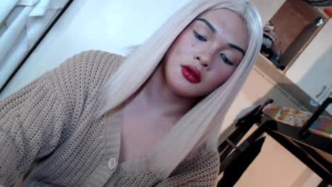 Snapshot of fantasticcock69_daniella chatting on July 23, 1:41 am DANIELLA - DONT FORGET TO GIVE ME A THUMBSU UP online show from July 23, 1:41 am