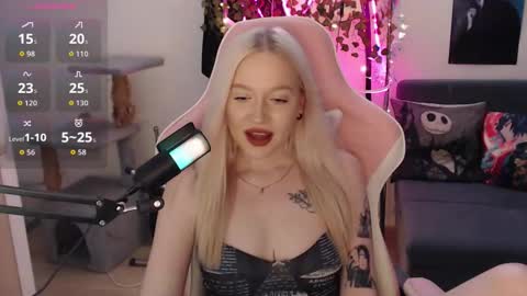 Lisa online show from February 14, 11:45 pm