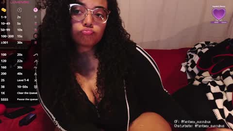 Snapshot of fantasy_succubus chatting on April 7, 5:30 am Onyxx online show from April 7, 5:30 am