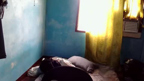 Snapshot of fantasyblue143 chatting on March 26, 2:50 am fantasyblue143 online show from March 26, 2:50 am