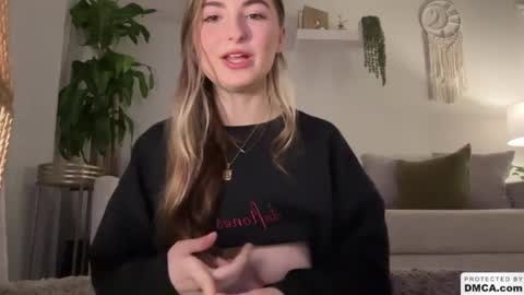Ella online show from February 1, 8:29 am