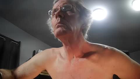 fantasyresort online show from February 24, 4:05 am