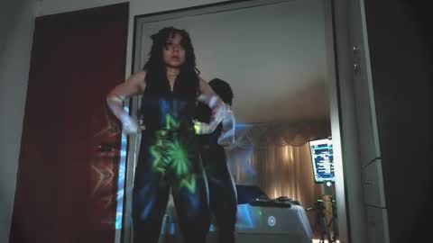 Farah online show from October 10, 12:15 pm