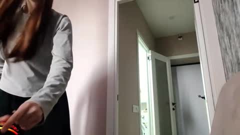 Snapshot of farahmantifel chatting on October 5, 10:13 am Anna Scovich online show from October 5, 10:13 am