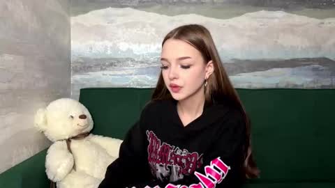 Snapshot of farahmantifel chatting on November 5, 12:38 pm Anna Scovich online show from November 5, 12:38 pm