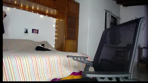 farid_24 online show from June 3, 2:36 am