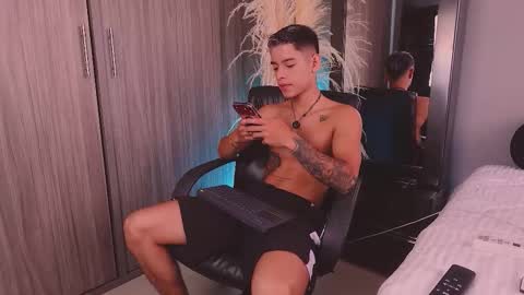 farid_jake_ online show from March 24, 4:23 pm