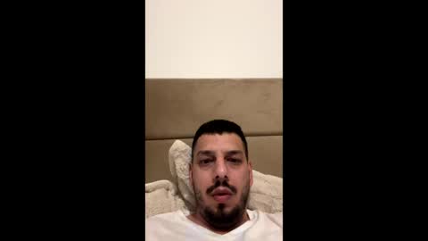 faried92 online show from October 4, 4:49 pm