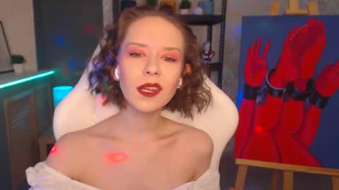 Fascinating   Eyes online show from December 22, 6:48 pm
