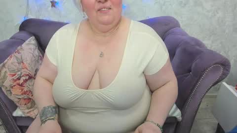 fashiona online show from December 28, 11:37 pm