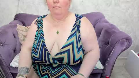 fashiona online show from January 30, 6:46 am