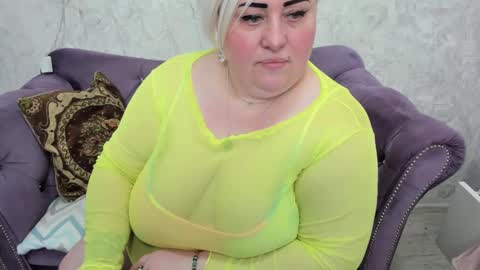 fashiona online show from February 27, 6:50 am