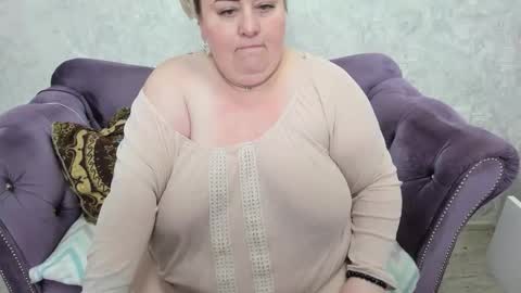 fashiona online show from September 21, 5:09 am