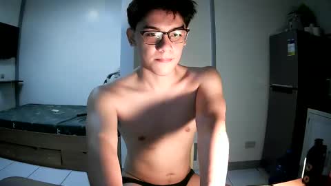 Snapshot of fastfucker_22 chatting on June 9, 7:36 pm fastfucker_22 online show from June 9, 7:36 pm