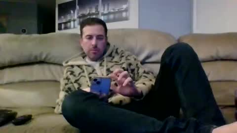 Snapshot of fat_dick_brian chatting on February 21, 3:40 am FATdickBOY online show from February 21, 3:40 am