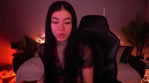 Snapshot of fatalenellie chatting on March 19, 11:31 pm Nellie online show from March 19, 11:31 pm