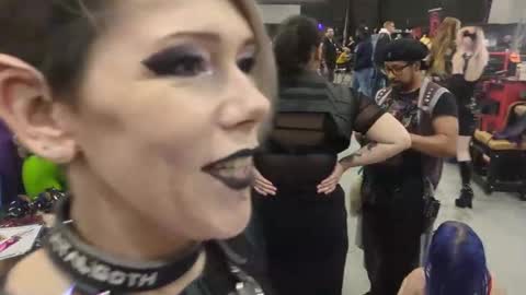 Snapshot of fatalgoth chatting on October 26, 8:48 pm Lily Waifu online show from October 26, 8:48 pm