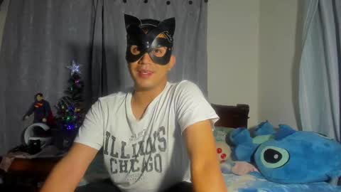 Snapshot of fatass_420 chatting on December 25, 12:48 am Johan online show from December 25, 12:48 am