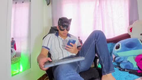 Snapshot of fatass_420 chatting on January 28, 8:15 pm Johan online show from January 28, 8:15 pm