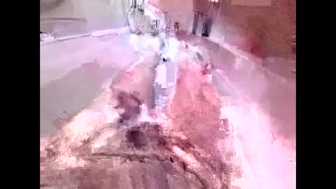 Snapshot of fatboyslimmmm chatting on October 7, 10:18 pm Fatboyslimmmm online show from October 7, 10:18 pm