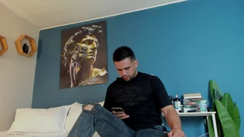 M A T  T E O online show from December 22, 8:25 pm