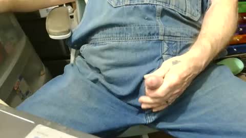 Fred. online show from November 18, 8:46 pm