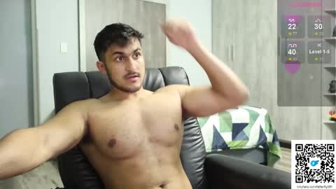 Snapshot of fatherfly001 chatting on October 2, 9:55 pm fatherfly001 online show from October 2, 9:55 pm