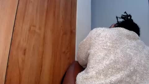 Snapshot of fatpussy_ebony_girl chatting on July 8, 6:51 am lexie online show from July 8, 6:51 am