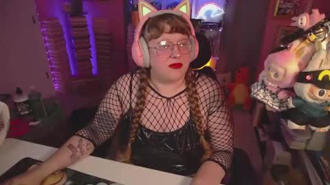 FatVeronica online show from June 18, 2:23 am