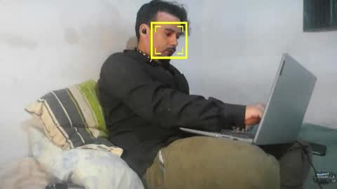 Faux Feitico VSW online show from March 13, 2:51 am