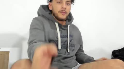 Snapshot of favid95 chatting on February 2, 4:26 am favid95 online show from February 2, 4:26 am