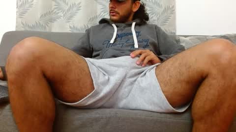 Snapshot of favid95 chatting on September 25, 12:42 pm favid95 online show from September 25, 12:42 pm