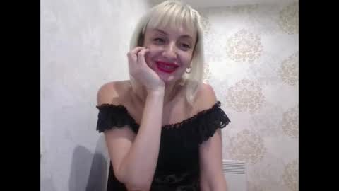favorite_angel online show from December 16, 1:10 am