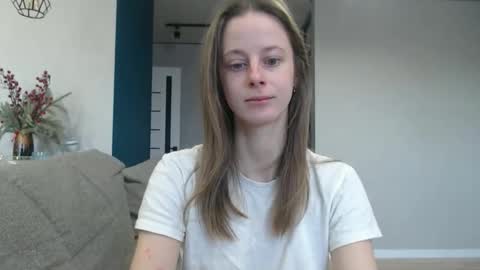 Snapshot of favoriteyour chatting on January 6, 6:28 am favoriteyour online show from January 6, 6:28 am