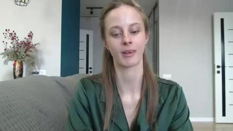 Snapshot of favoriteyour chatting on February 9, 8:18 am favoriteyour online show from February 9, 8:18 am