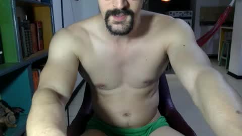 Snapshot of fazzbinderx chatting on September 10, 3:39 am fazzbinder online show from September 10, 3:39 am